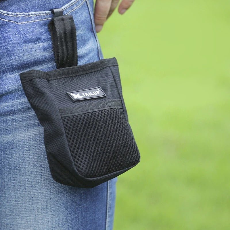Sac Ă friandises pour chien sur jean (PerfectTrainingâą) Palais Canin