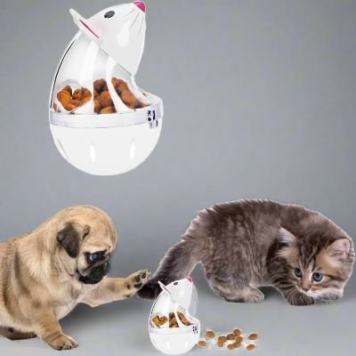 jouet interactif en forme de sourie avec chat et chien