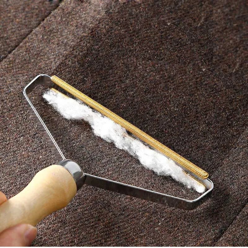 Brosse Anti - Poils Retirpoils : La Solution Ultime pour un Intérieur Sans Poils - Palaiscanin